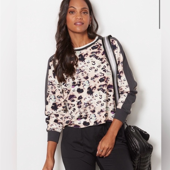 Spiritual Gangster Tops - Spiritual Gangster Evereve Pullover NWT Lizzy contrast Pullover City Leopard XS